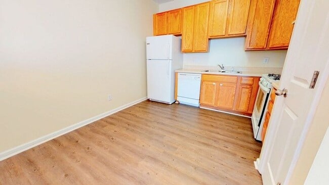 Building Photo - 5110 Neuse Commons Ln
