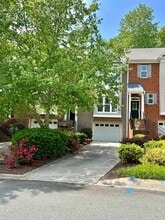 Building Photo - 104 Rose Walk Ln