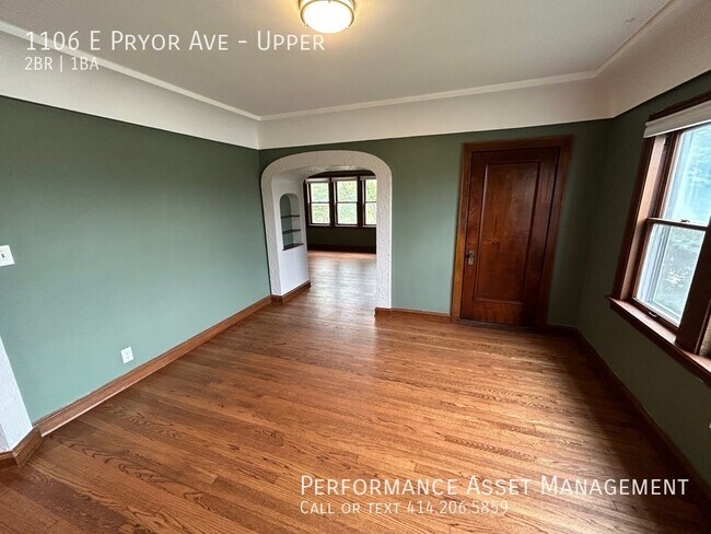 Building Photo - Beautiful 2BED/1BATH Bayview Upper Unit