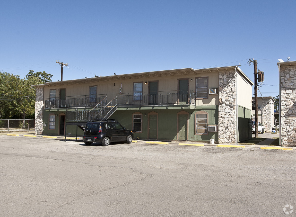 Primary Photo - Sierra Madre Apartments