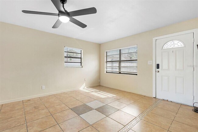 Foto del edificio - 4837 Skeena St