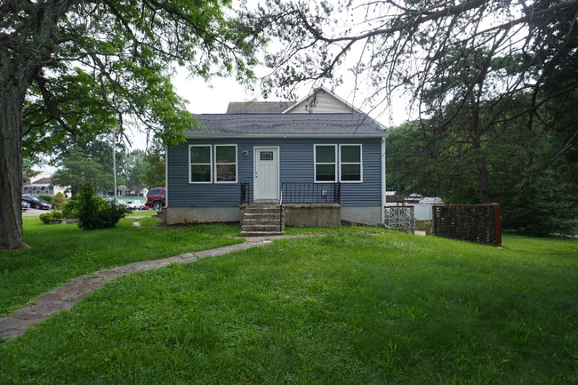 Building Photo - 3230 Richwood Ave