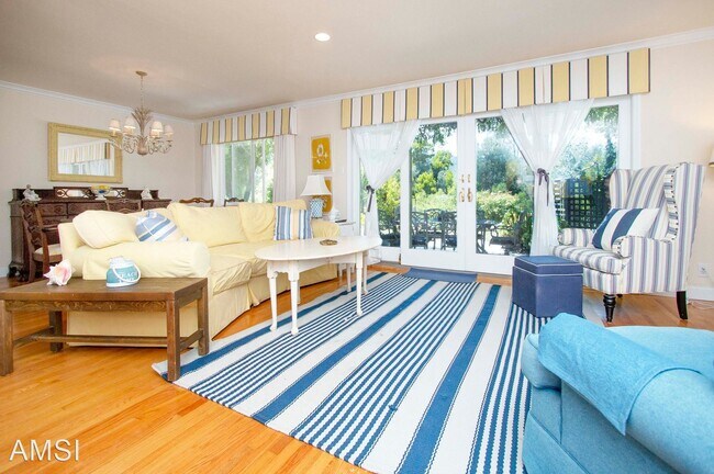 Building Photo - 3 br, 2.5 bath House - 71 Berens Drive