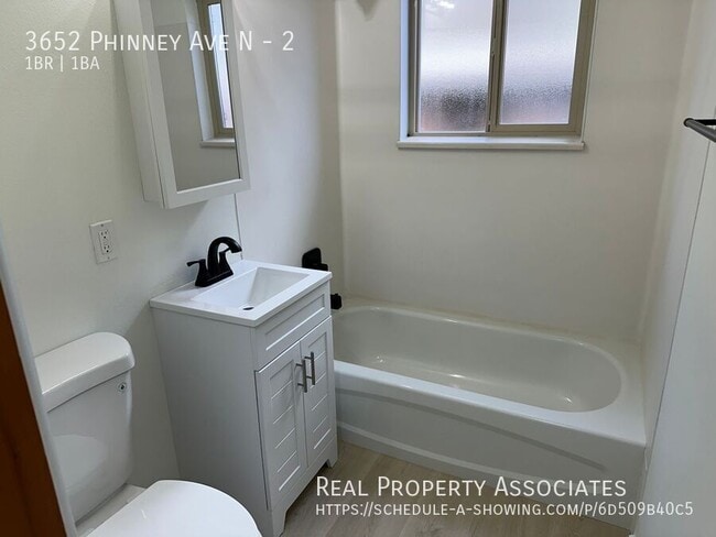 Foto del edificio - 3652 Phinney Ave N