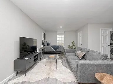 Foto del edificio - 1352 Dorothy St