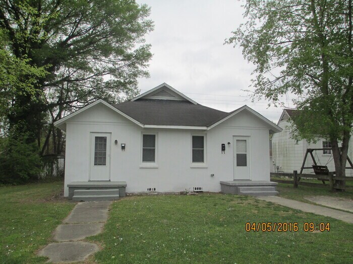 332 Jefferson St, Roanoke Rapids, NC 27870 Townhome Rentals in