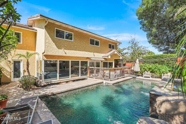 Foto del edificio - 2355 Stormcroft Ct