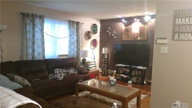 Foto del edificio - 11 Glen Hollow Dr