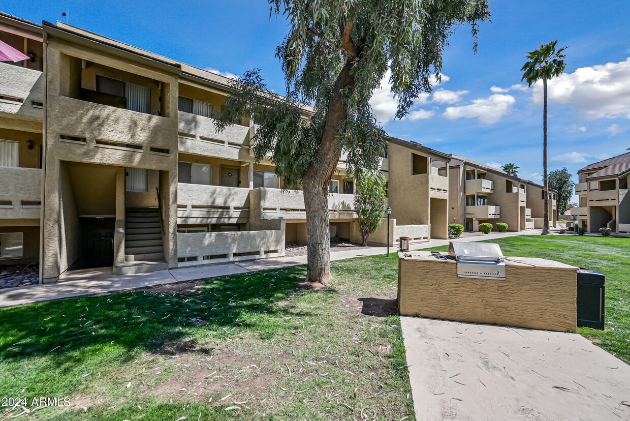 Primary Photo - 1331 W Baseline Rd