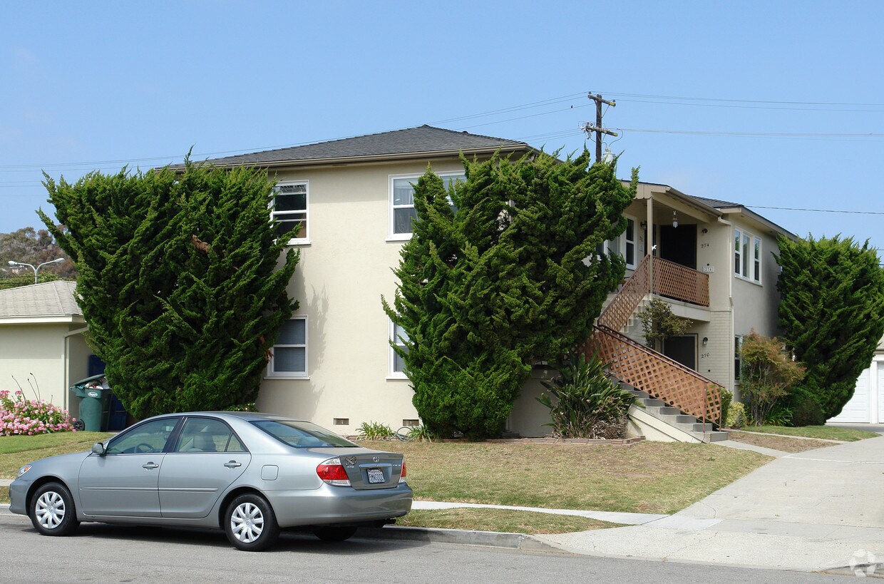 Primary Photo - 270-276 Estrella St