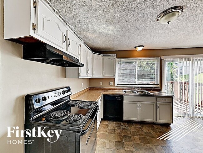 Building Photo - 6832 Chilham Dr
