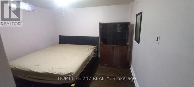 Building Photo - 16 Hallen Rd