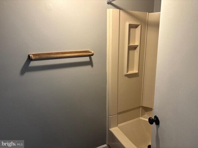 Foto del edificio - 44 Courtside Dr