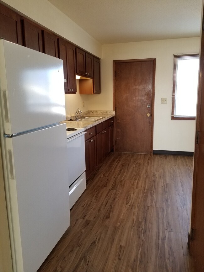 Foto del edificio - 2715 Ferndale Ave