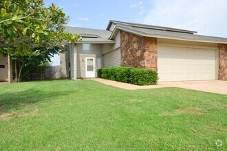 Building Photo - 10209 Shadowridge Dr