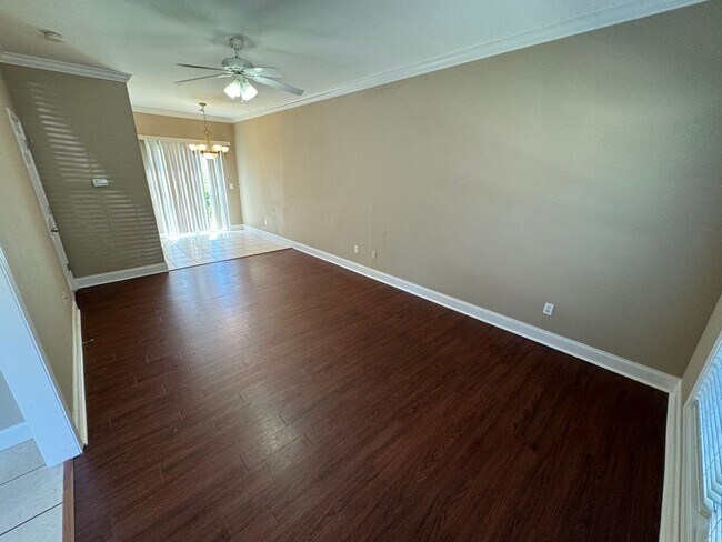 Building Photo - Nice 2/2.5 TownHouse in East Rome-$1,195