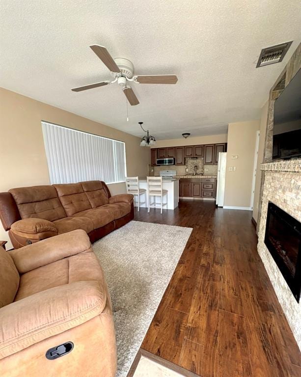 Building Photo - 4355 Tahitian Gardens Cir