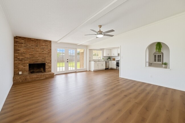 Foto del edificio - 5126 Sprey Dr