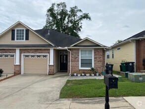 Building Photo - 5513 Hampton Woods Way