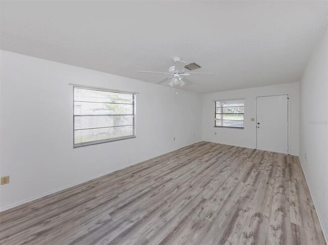 Building Photo - 662 Substation Rd