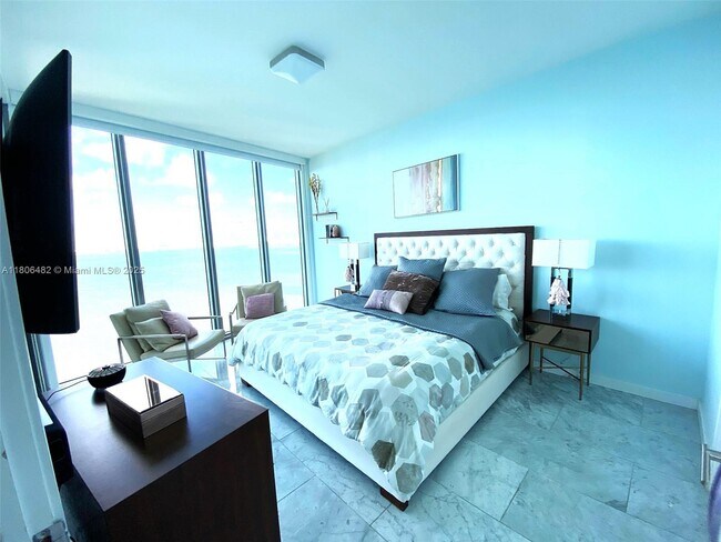 Foto del edificio - 2900 NE 7th Ave