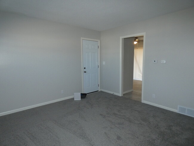 Foto del edificio - Beautiful Apartment in Kearney, MO!