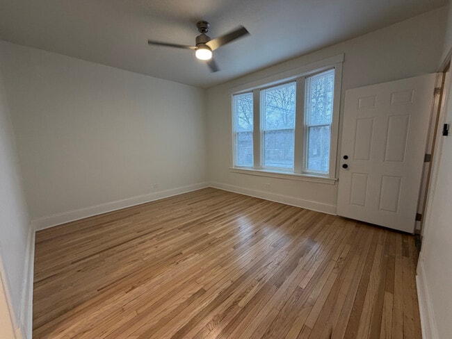 Photo - 3414 W Schubert Ave Apartment