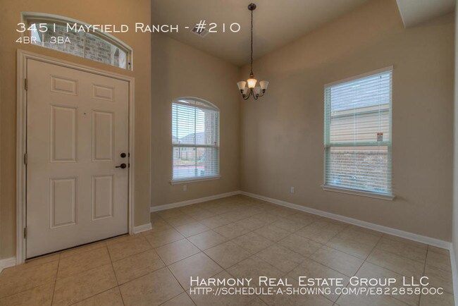 Building Photo - Fabulous Home in Gated Community