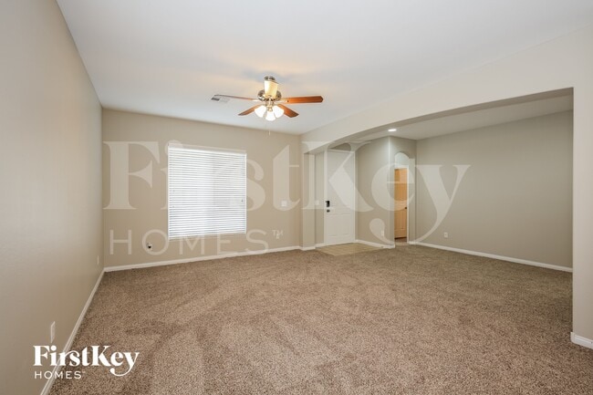 Building Photo - 5309 Spicebush St