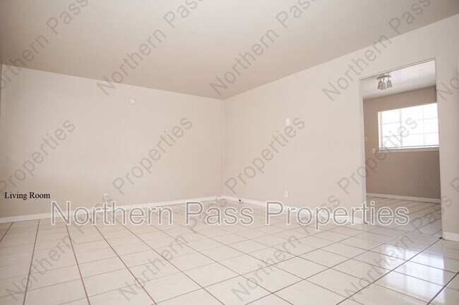 Foto del edificio - 2414 Silver