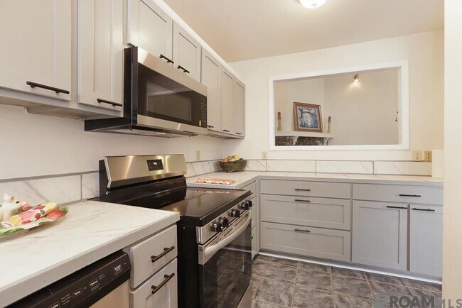 Foto del edificio - 3421 O'Neal Ln