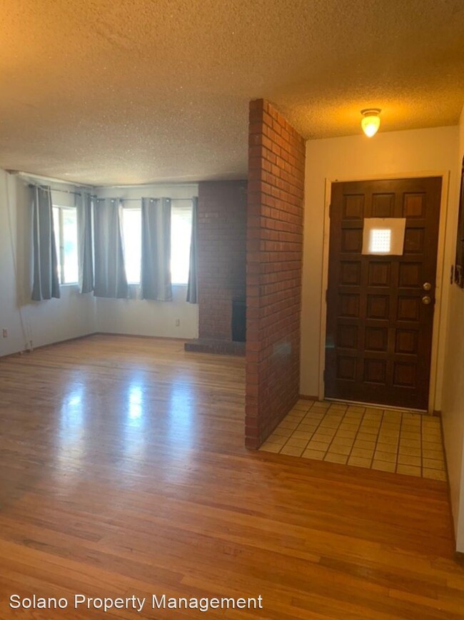 Foto del edificio - 561 W Monte Vista Ave