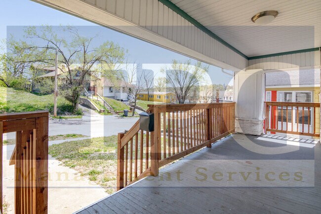 Building Photo - 4426 Wayne Ave