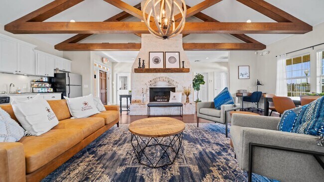 Foto del edificio - 705 Village Way