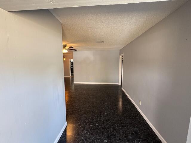 Foto del edificio - 333 Edge Ave