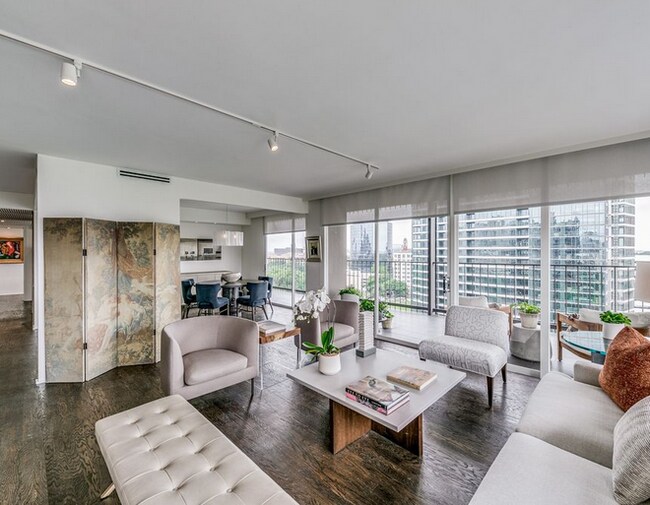Foto del edificio - 3310 Fairmount St