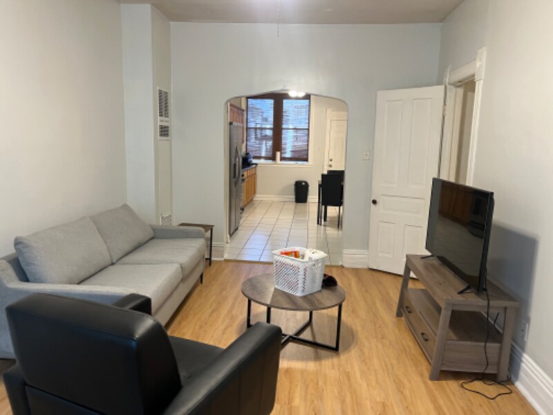 Foto principal - 1809 W 21st Pl