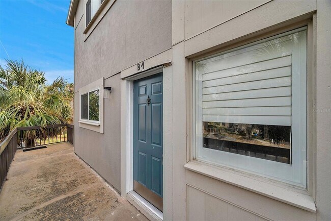 Foto del edificio - 6311 Newtown Cir