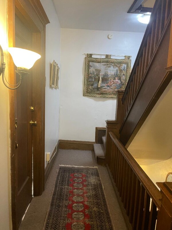 Foto del edificio - 1330 Virginia St E