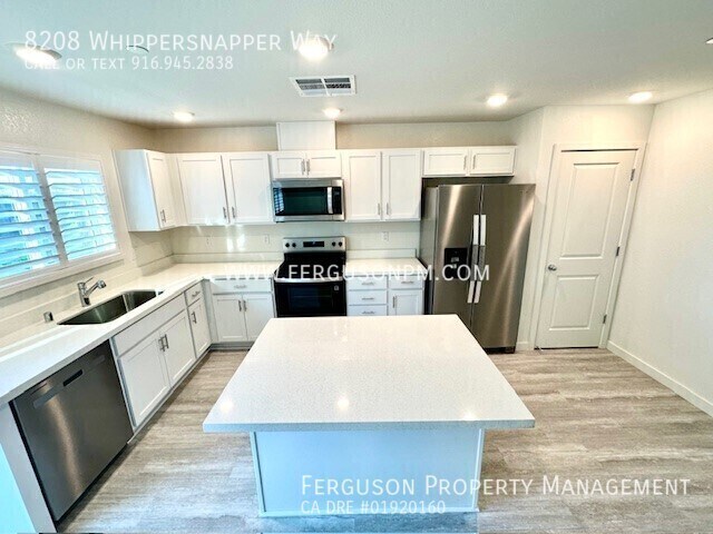 Foto del edificio - 8208 Whippersnapper Wy