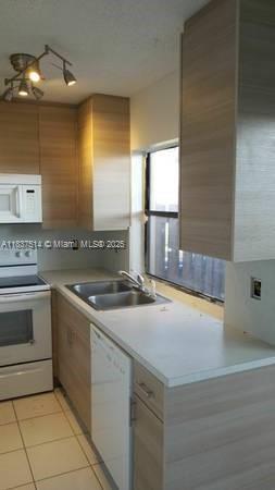 Foto del edificio - 6178 NW 170th Terrace