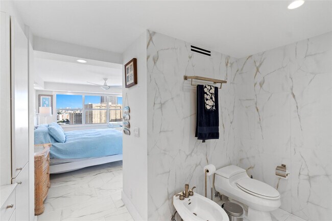 Foto del edificio - 121 Golden Isles Dr