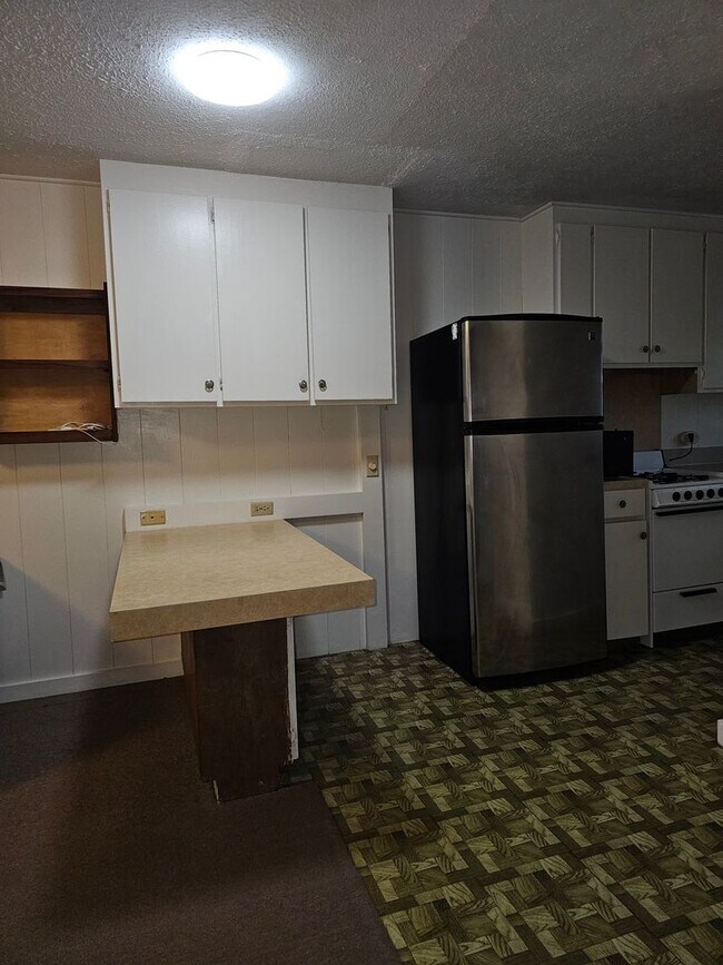 Building Photo - 19 Loulu Ln