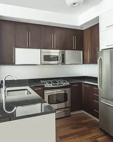 Building Photo - 100 Jay St