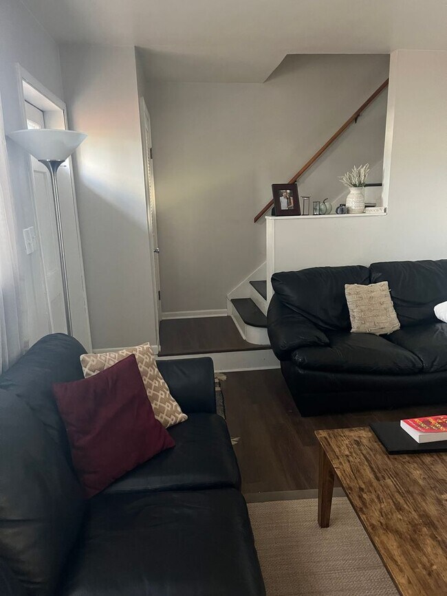 Foto del edificio - Beautifully Remodeled 2BR home in great neighborhood (Guilderland Schools)