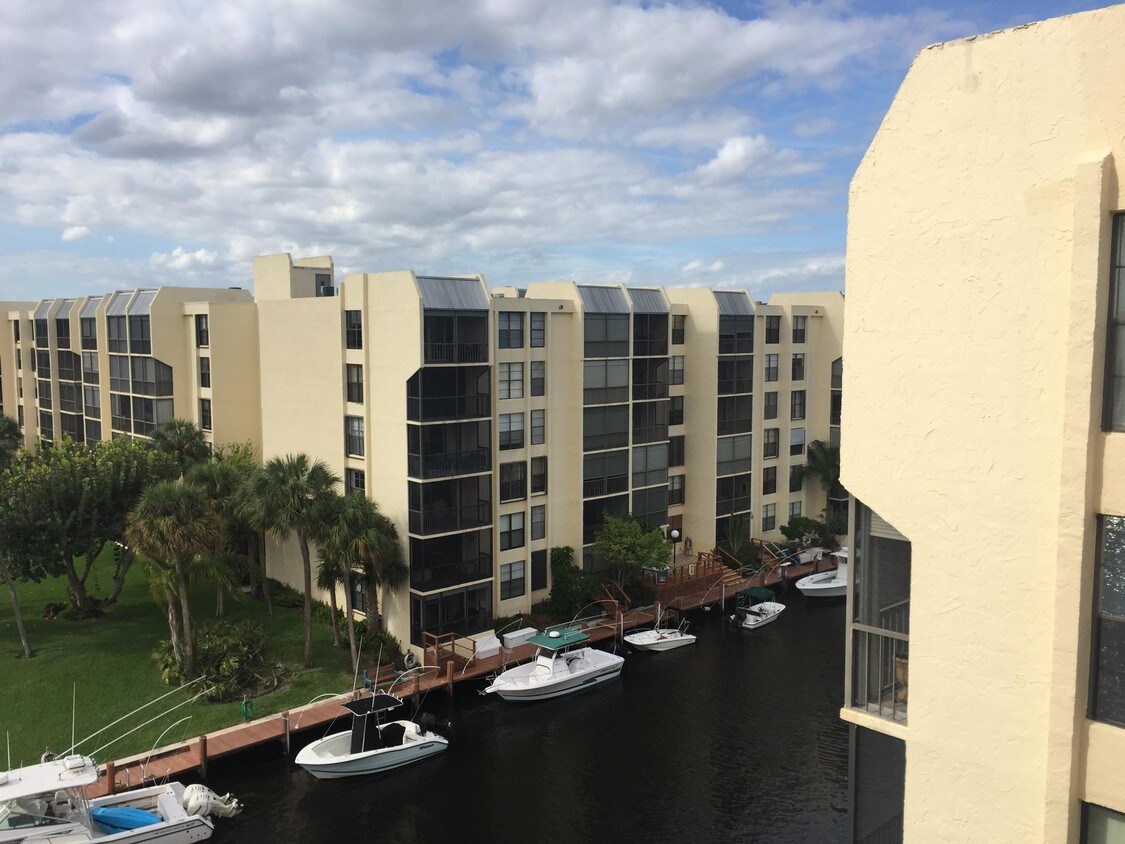 7 Royal Palm Way Unit 6070, Boca Raton, FL 33432 Condo for Rent in