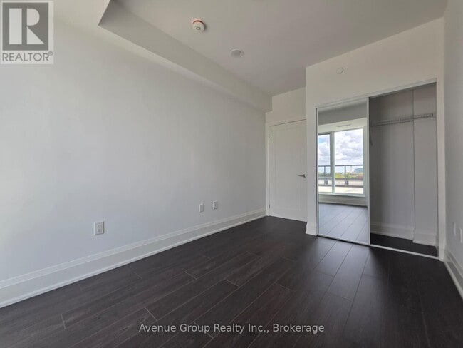Building Photo - 700 Sheppard Ave W