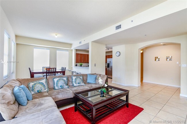 Building Photo - 11601 NW 89th St  110 Miami FL 33178