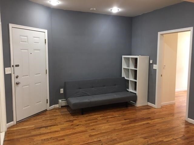 Foto del edificio - 127 W 19th St