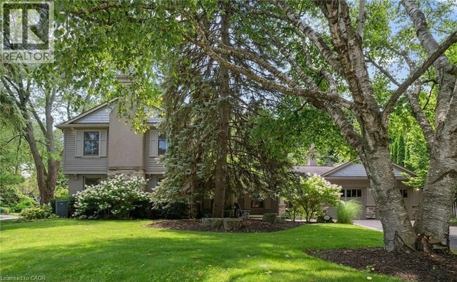 Building Photo - 250 Dalewood Dr